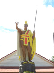 Hawi-King-Kamehameha_thumb.JPG