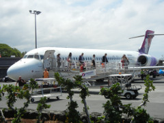 Honolulu-boarding_thumb.JPG