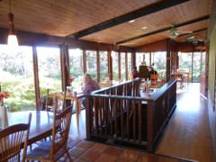 Volcano-Inn-breakfast-2_thumb.JPG